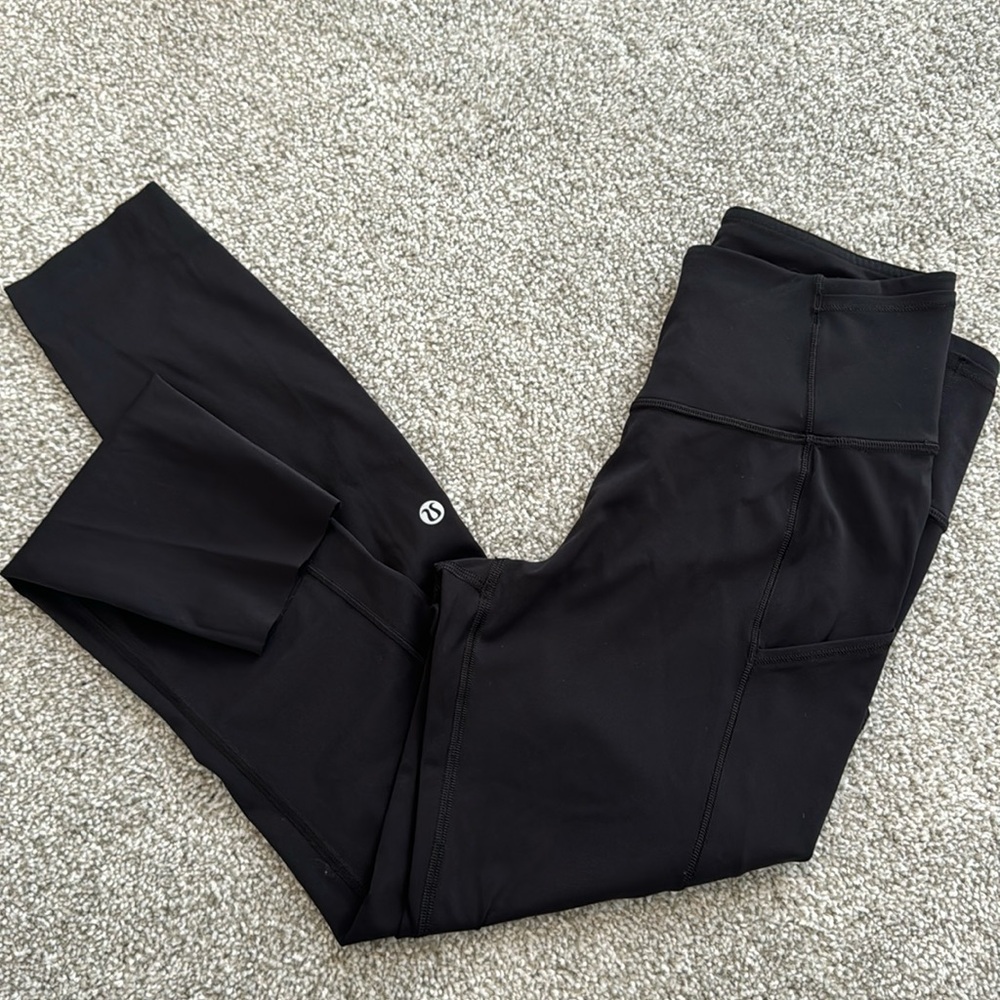 Lululemon leggings with pockets